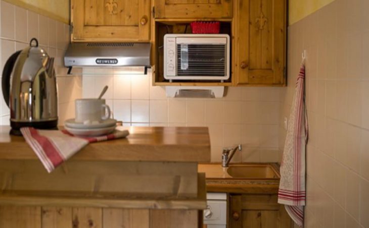 Résidence Village Montana Apartment, Tignes, Kitchenette